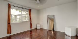 8400 De Longpre Avenue Gallery 34