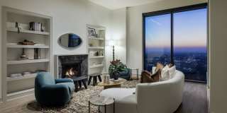 Hanover Brazos Street Gallery 17