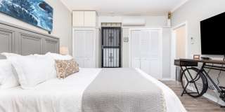 Fully Furnished Cottage by Yale Gallery 8