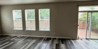 3BR/3BA Two-Story Home w/ 2 Bonus Rooms, Garage, & Fenced Yard 3BR/3BA Two-Story Home w/ 2 Bonus Rooms, Garage, & Fenced Yard Gallery 8