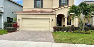 965 NE 193rd Ter Gallery 1