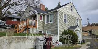 1160 NE Lake St Gallery 1