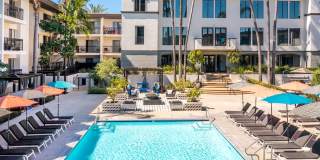 The Plaza at Sherman Oaks Gallery 37
