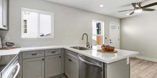 Home for Rent in Midtown, Sacramento! 2 Bed/ 2 Bath Home for Rent in Midtown, Sacramento! 2 Bed/ 2 Bath Gallery 6