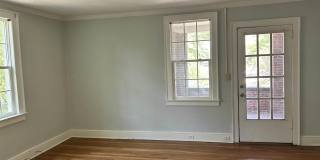 303 King Street Gallery 28