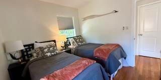 Fully furnished 1/1 Apartment Old NE Gallery 21