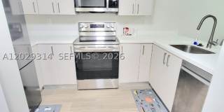 15495 Miami Lakeway N Gallery 2