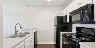 Island Club Apartments Gallery 24