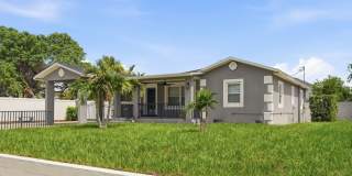 Beautiful S. Tampa 3BR/2BA remodeled home with covered parking in sought out school district. Gallery 1