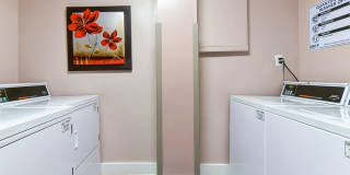 Hampshire Tower Apartments Gallery 17