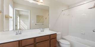 Large Townhome in Wormans Mill! Gallery 33