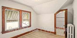 969 Lawson Avenue East - 2 Gallery 16