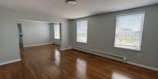 225 Golden Hill St Gallery 6