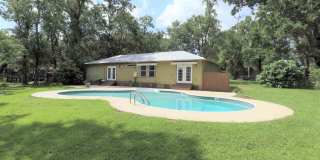 1381 W Roberts Rd Gallery 1