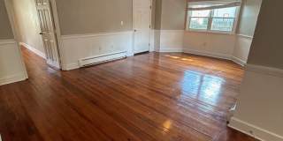 Nicely renovated 3 bed 2 bath near Tenean Beach! Gallery 4