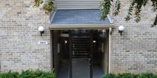 10572 Twin Rivers Rd Apt A1 Gallery 1
