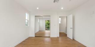 443 N Heliotrope Dr Gallery 19