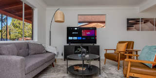 Cool Central Pool Home Gallery 6