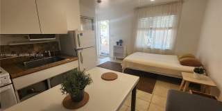 315 Walnut St Gallery 10