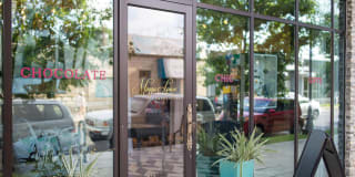 Corazon Gallery 67