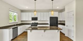 Like new 4 bedroom/ 3 bathroom home on the Westside Like new 4 bedroom/ 3 bathroom home on the Westside Gallery 7