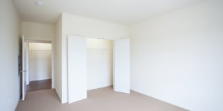 Broadway Flats Gallery 17