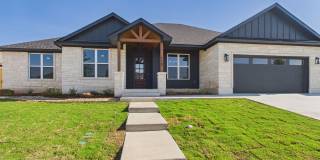 4 Bedroom, 2.5 Bath Home with Luxury Finishes, Statement Kitchen & Private Primary Suite Gallery 1