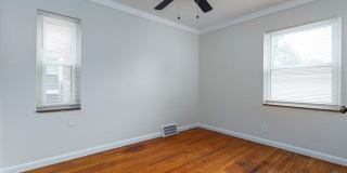2143 Lancaster Street Gallery 13
