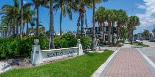 676 Royal Palm Place Gallery 23
