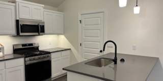 New Home! 1st month free! Gallery 8