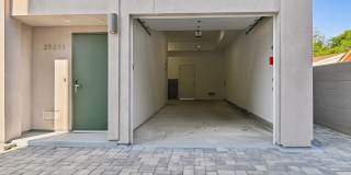 2523 S Orange Gallery 1