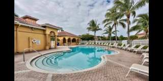 Furnished 2 bedroom 2 bathroom condo Gallery 24