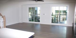 1697 DUNNINGTON Place Gallery 22