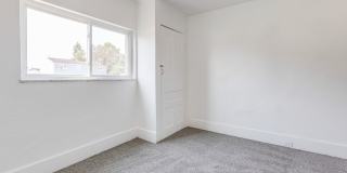 Available JULY 2026 - Spacious 3 Bedroom, 1.5 Bath w/ City Views! Gallery 32