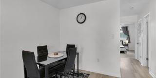 3225 E Riverside Drive Gallery 6
