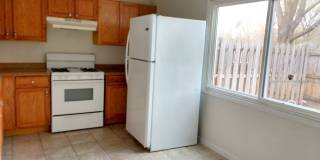 Cozy Townhome Available right away for living!! Gallery 7