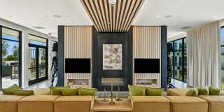 Overland & Ayres Gallery 11