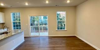 Elegant Townhome located in Ballantyne! Gallery 16