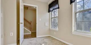 Resort-Style High View Townhome with 2-Car Garage, Private Office & Walkable Hunt Valley Location Gallery 10