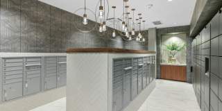 Link Apartments H Street Gallery 24