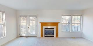 Spacious Family Three Bedroom Townhouse in Damascus! Pets Welcomed & Parking Included! Gallery 12