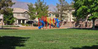 An Amazing NW Home! Over 3300 sq ft w/ pool & spa! Must see! Gallery 60