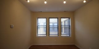 4750 N Sacramento Ave Gallery 1