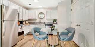 Oak Pointe Apartments Gallery 1