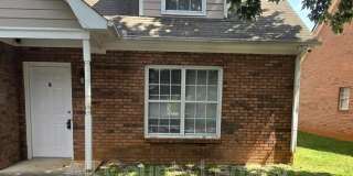 700 Rosehip Ln Gallery 1