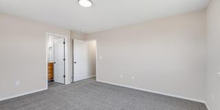 Totally Updated 3 Bedroom 4 Bath home Gallery 9