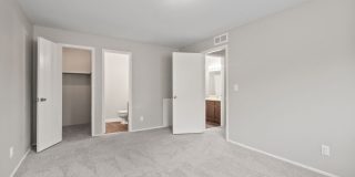 Chalet Villa Apartments Gallery 20