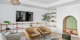 Mily on Green Gallery 9