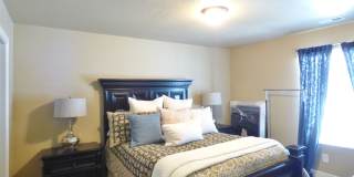 3 Primary Suites 2 Car Garage Townhome in Sandy 3 Primary Suites 2 Car Garage Townhome in Sandy Gallery 18