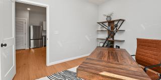 The Knoll Gallery 36